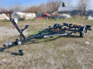 Przyczepka podłodziowa Thomas Trailers 750